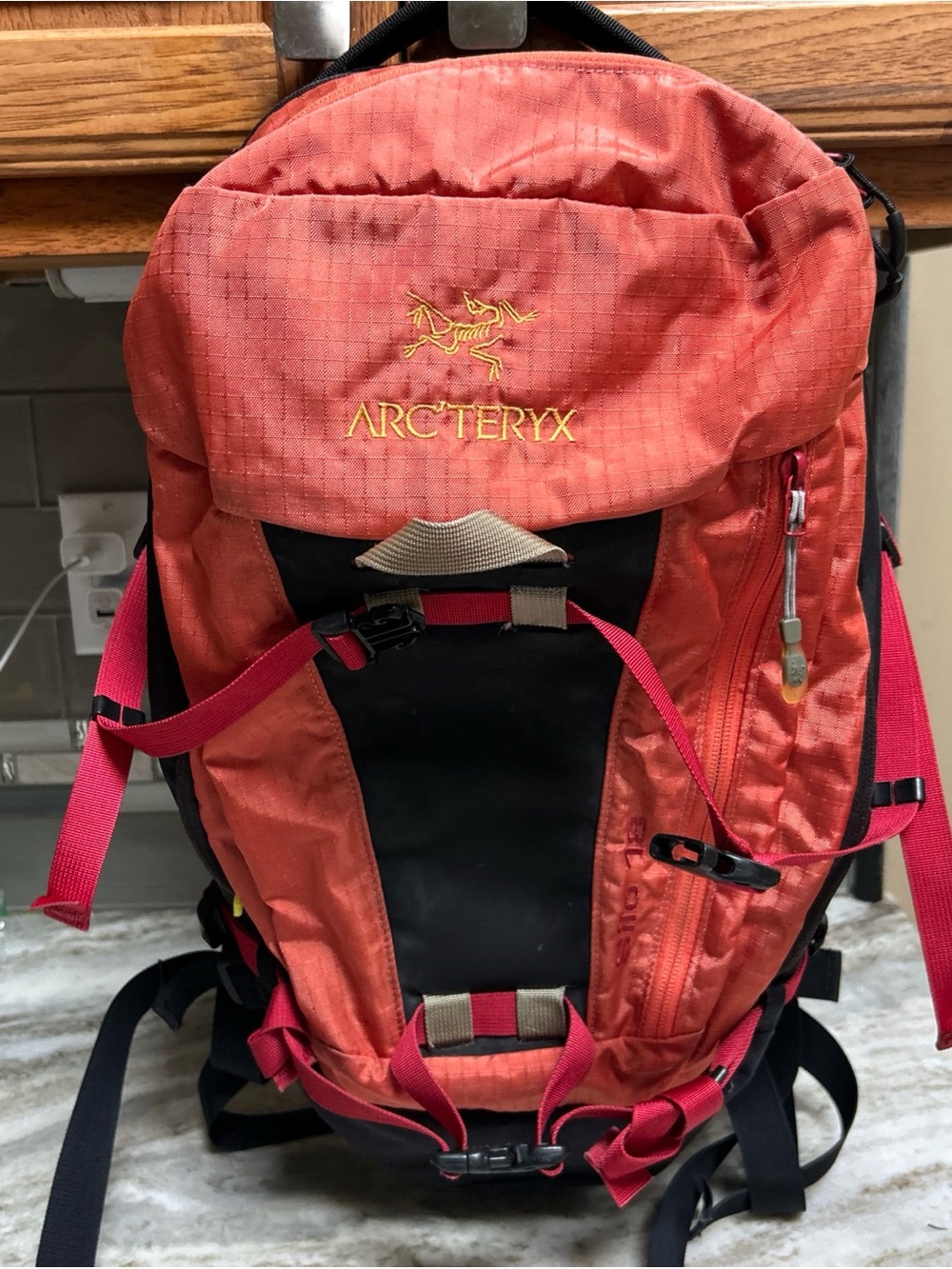 ARC'TERYX Silo 18 Backpack Vintage Padded Lightweight Hiking Orange/black. Bag